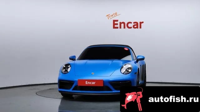 Porsche 911 911 (992) 2023 года - вид 3
