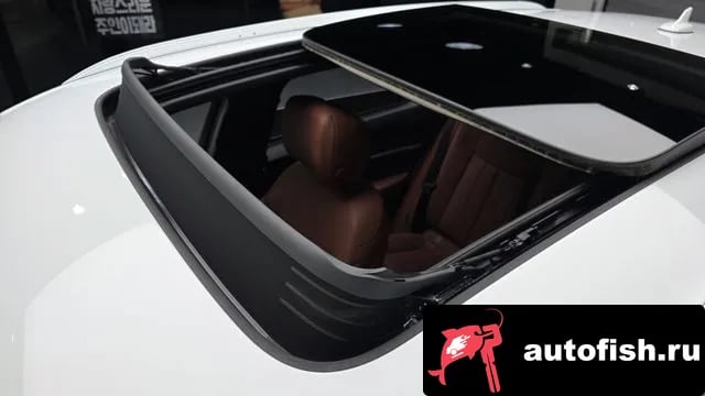 Audi e-tron e-Tron 2022 года - похожие автомобили