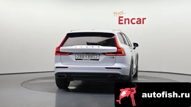 Volvo V60 V60 Cross-country 2nd Generation 2020 года - вид 4