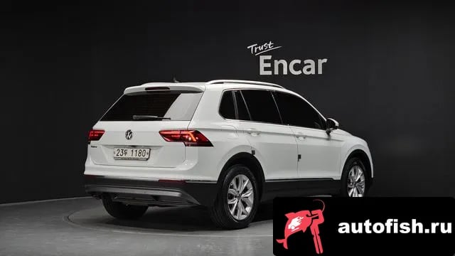 Volkswagen Tiguan Tiguan second Generation 2018 года - вид 2