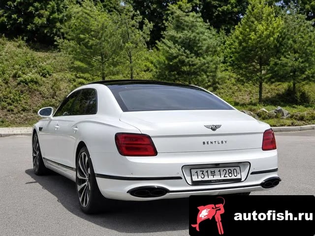 Bentley Flying Spur Flying Spur 3rd Generation 2022 года - вид 2