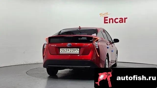 Toyota Prius Prius 4th Generation 2018 года - похожие автомобили