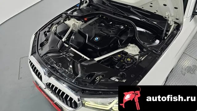 BMW 5-Series 5 Series (G30) 2022 года - вид 5
