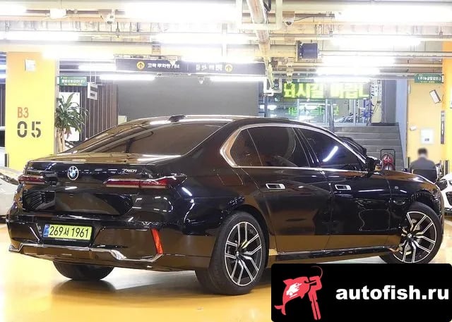 BMW 7-Series 7 Series (G70) 2025 года - вид 2