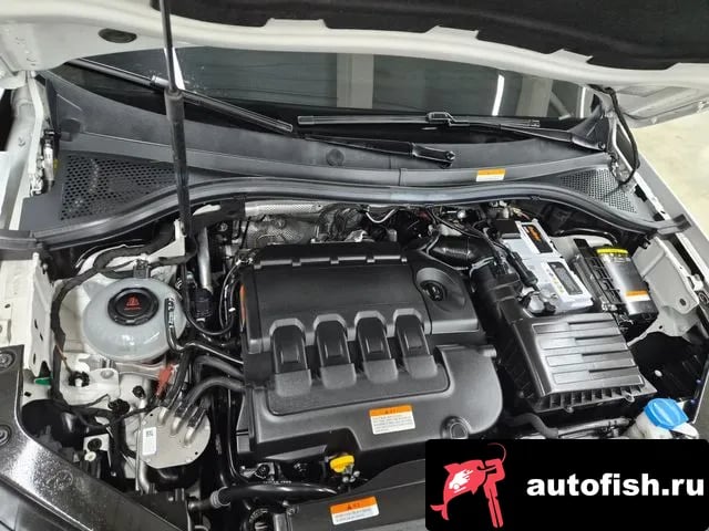 Volkswagen Tiguan Tiguan second Generation 2020 года - вид 6