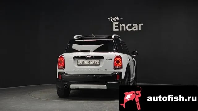 Mini Countryman Cooper Country Man 2019 года - вид 3