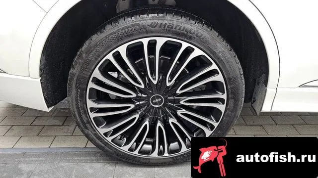 Lincoln Aviator Aviator 2nd generation 2021 года - вид 5