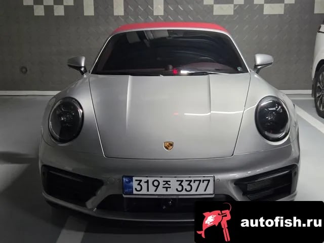 Porsche 911 911 (992) 2023 года - вид 3