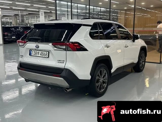 Toyota RAV4 RAV4 5th Generation 2023 года - вид 2