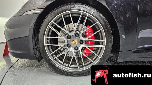 Porsche 911 911 (992) 2024 года - вид 5