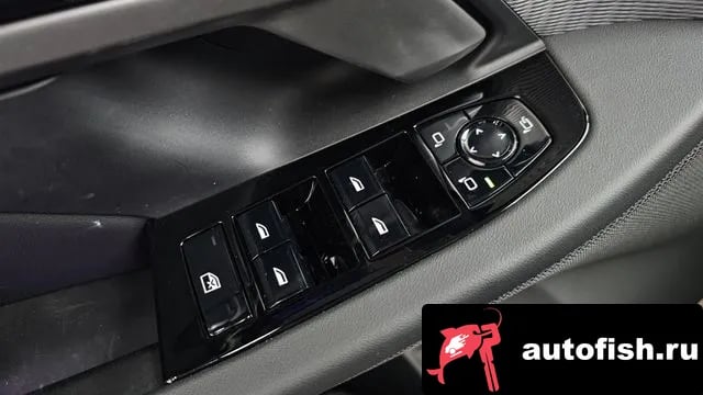 BMW 5-Series 5 Series (G60) 2025 года - похожие автомобили