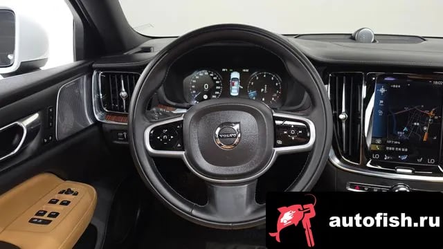 Volvo S60 S60 3rd generation 2021 года - похожие автомобили