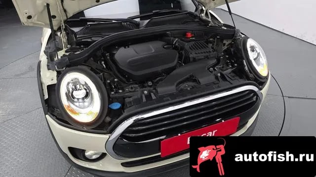 Mini Clubman Cooper D Clubman 2019 года - вид 6
