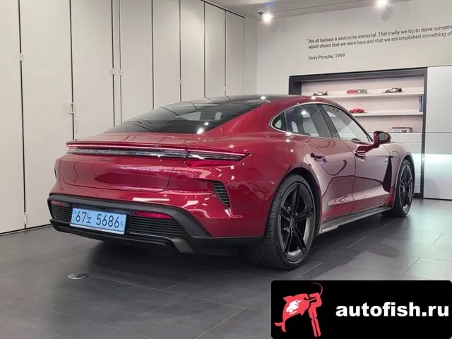 Porsche Taycan Taikan 2025 года - вид 2