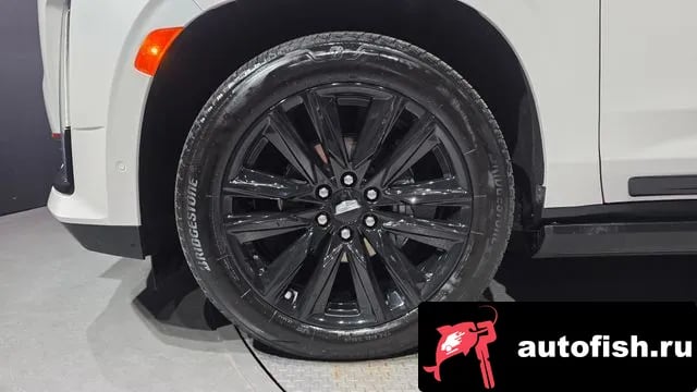 Cadillac Escalade Escalade 5th Generation 2024 года - вид 4