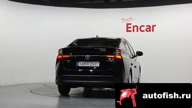 Toyota Prius Prius 4th Generation 2021 года - вид 4