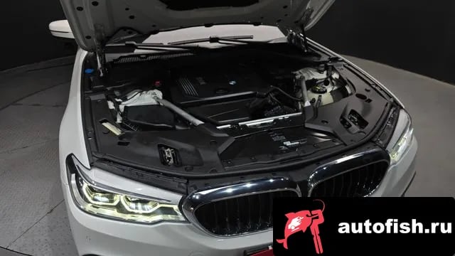 BMW 5-Series 5 Series (G30) 2018 года - вид 6