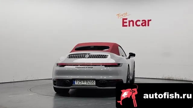 Porsche 911 911 (992) 2020 года - вид 4