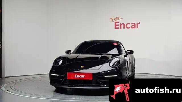 Porsche 911 911 (992) 2023 года - вид 3