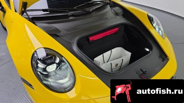 Porsche 911 911 (992) 2024 года - вид 6