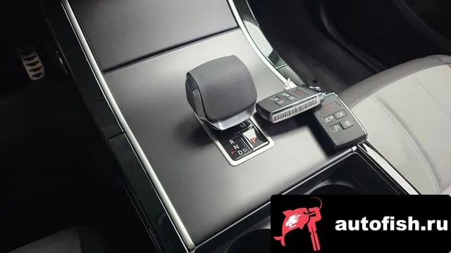 Land Rover Range Rover Evoque Range Rover Evoque 2nd Generation 2026 года - похожие автомобили