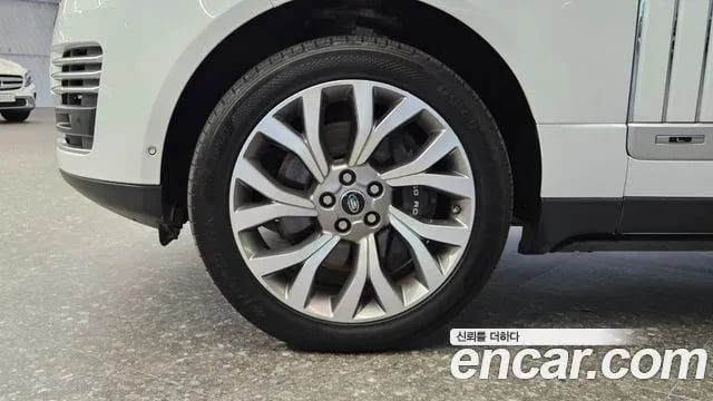 Land Rover Range Rover Range Rover 4th Generation 2020 года - вид 5