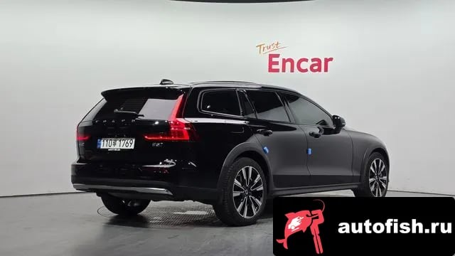 Volvo V60 V60 Cross-country 2nd Generation 2024 года - вид 2