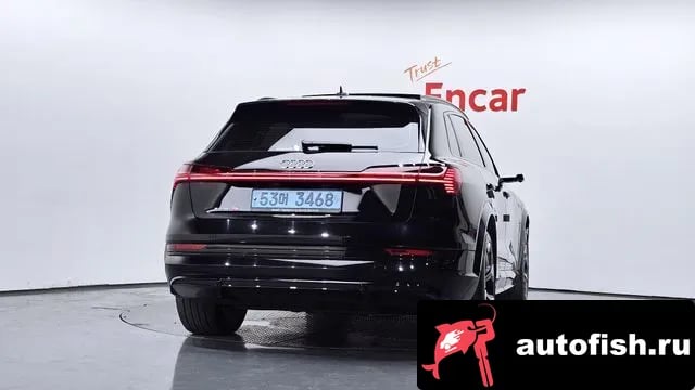 Audi e-tron e-Tron 2023 года - вид 4