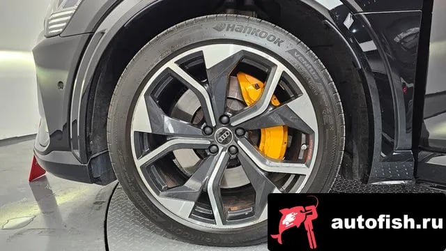 Audi e-tron e-Tron 2023 года - вид 5