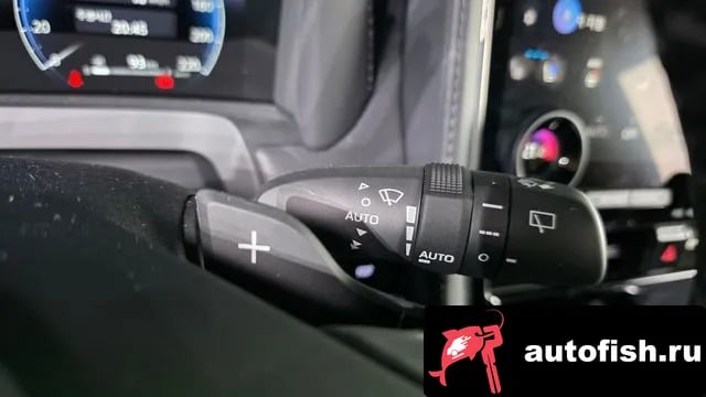 Toyota Alphard Alphad 4th Generation 2025 года - похожие автомобили