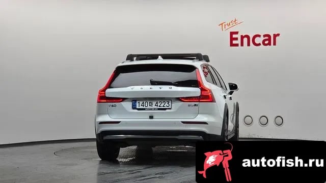 Volvo V60 V60 Cross-country 2nd Generation 2024 года - вид 4