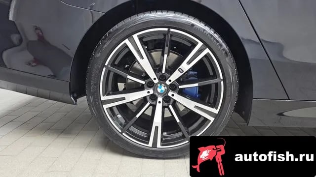 BMW 5-Series 5 Series (G60) 2025 года - похожие автомобили
