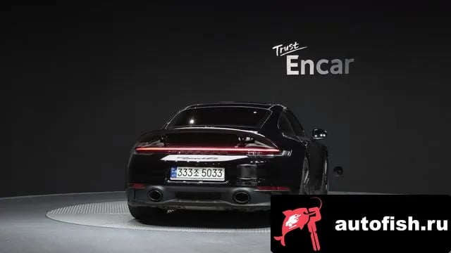 Porsche 911 911 (992) 2023 года - вид 3