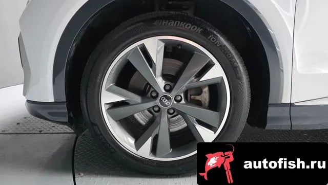 Audi Q4 e-tron Q4 e-Tron (F4) 2022 года - похожие автомобили
