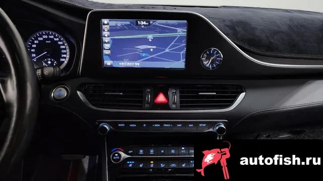 Hyundai Grandeur Granger IG 2018 года - похожие автомобили