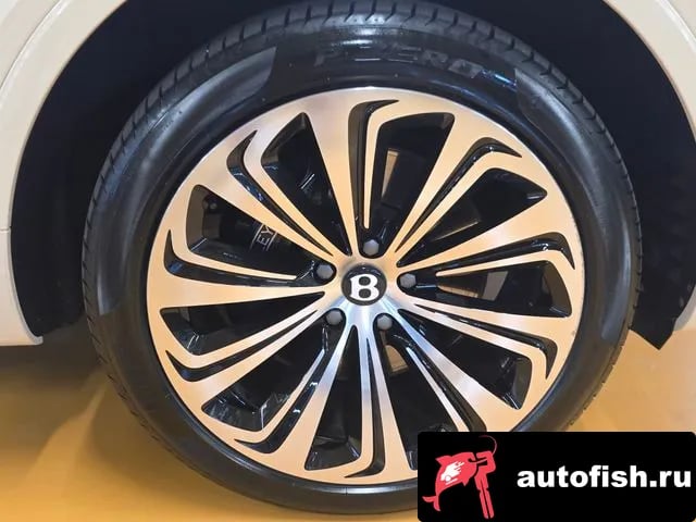 Bentley Bentayga Benteiga 2024 года - вид 5