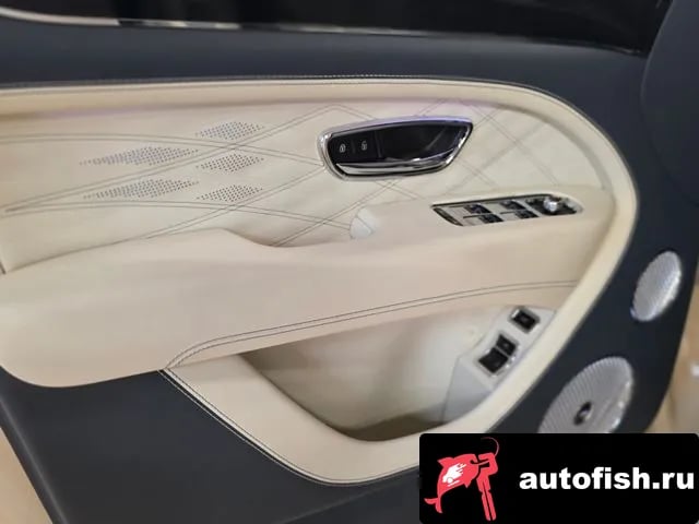 Bentley Bentayga Benteiga 2024 года - похожие автомобили