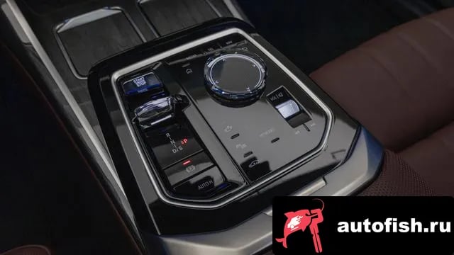 BMW 7-Series 7 Series (G70) 2024 года - похожие автомобили
