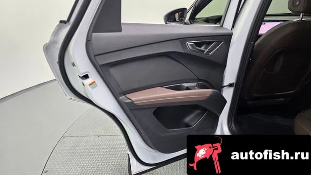 Audi Q4 e-tron Q4 e-Tron (F4) 2022 года - похожие автомобили