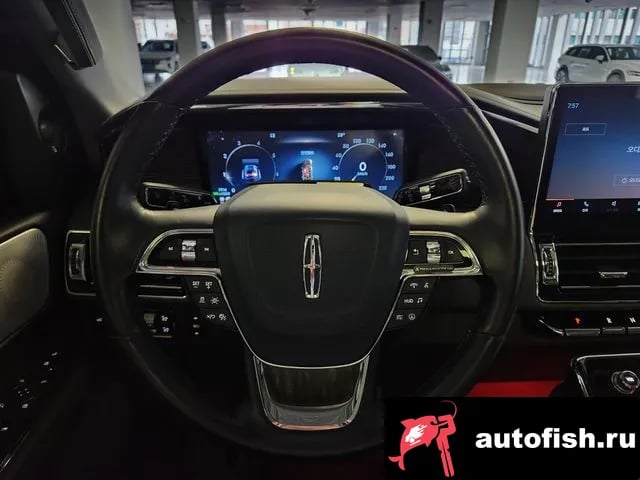 Lincoln Navigator Navigator 4th generation 2023 года - похожие автомобили