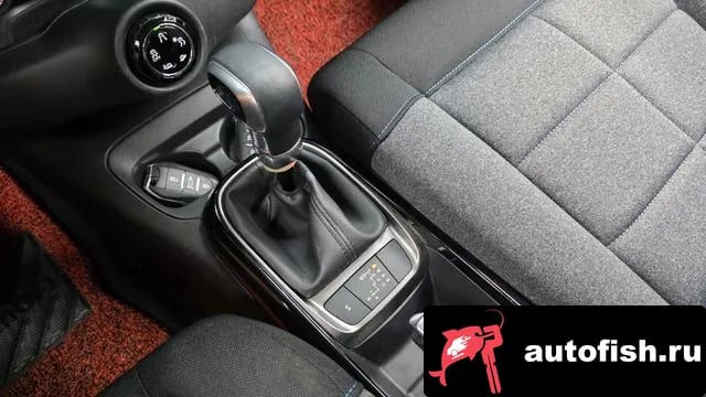 Citroen-DS C4 CACTUS C4 Cactus 2019 года - похожие автомобили