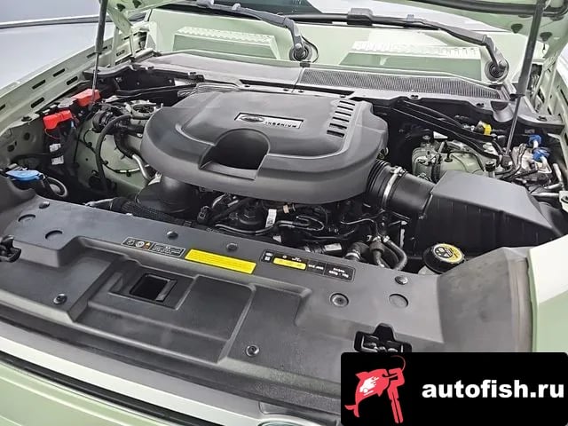 Land Rover Defender Bitdefender (L663) 2023 года - вид 6