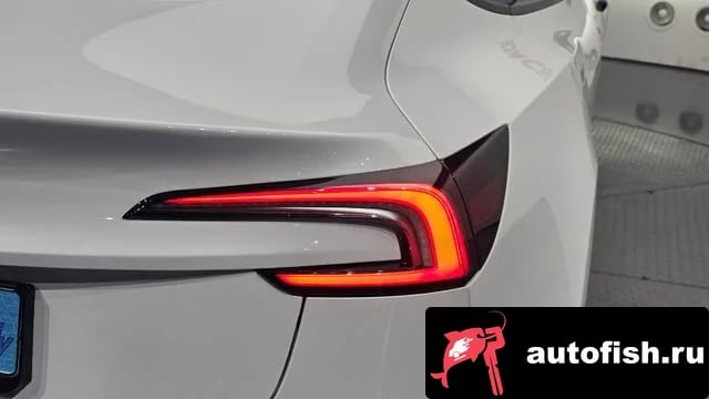 Tesla Model 3 Model 3 2024 года - похожие автомобили