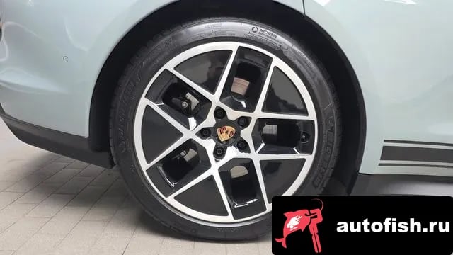 Porsche Taycan Taikan 2024 года - вид 4