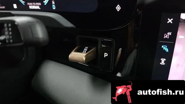 Porsche Taycan Taikan 2024 года - похожие автомобили