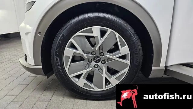 Genesis GV60 GV60 2023 года - похожие автомобили