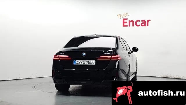 BMW 5-Series 5 Series (G60) 2025 года - вид 3