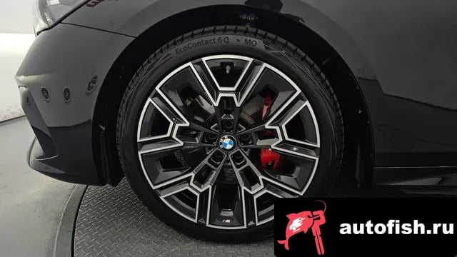 BMW 5-Series 5 Series (G60) 2025 года - вид 4