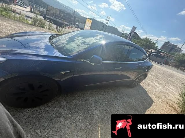 Tesla Model 3 Model 3 2020 года - похожие автомобили