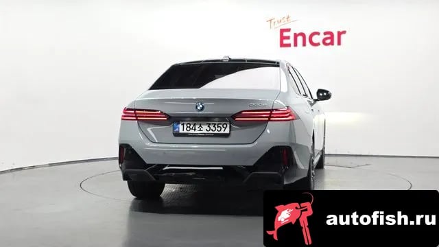 BMW 5-Series 5 Series (G60) 2025 года - вид 4